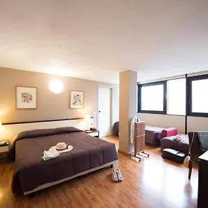 Ibis Styles Cristal Италия